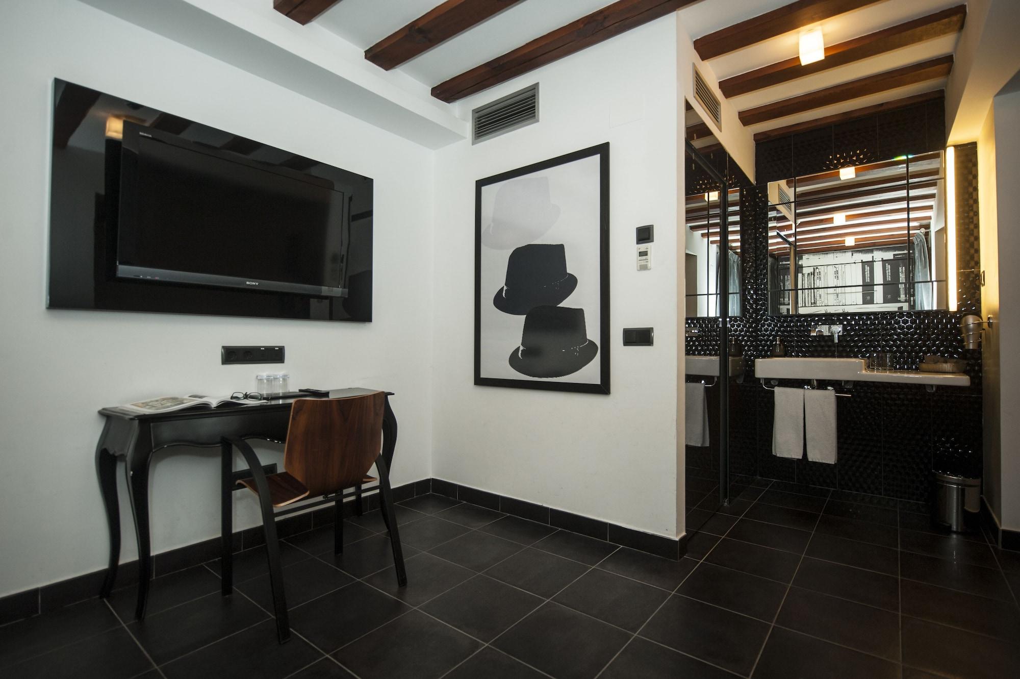 Del Leon De Oro Boutique 4*